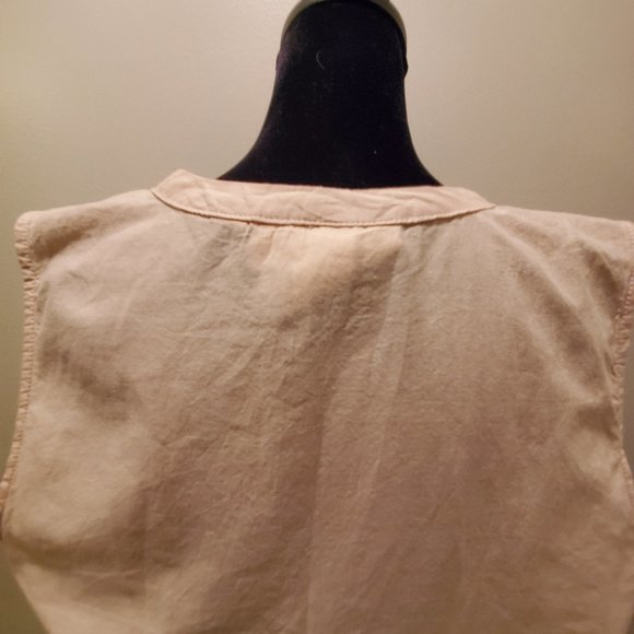 Eyelot & Pintuck Sleeveless Cream Top - Picture 2 of 3